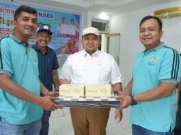 Bupati Tapsel Beri Tali Asih Kepada Atlet dan Pelatih Berprestasi