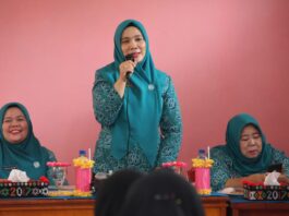 Rosalina Beri Motivasi ke PKK Desa Sanggapati Untuk Tingkatkan Kesejahteraan dan Kesehatan Masyarakat