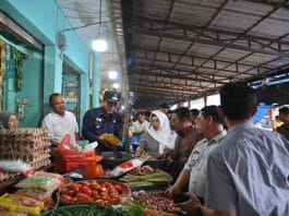 Pj Wali Kota Padangsidimpuan Pantau Harga Kebutuhan Pokok di Pasar