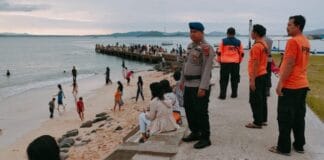 Polairud Polres Sibolga Gencarkan Patroli Keselamatan di Objek Wisata Pantai