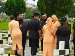 Rutan Kelas I Tanjung Gusta Medan Tabur Bunga di TMP Bukit Barisan