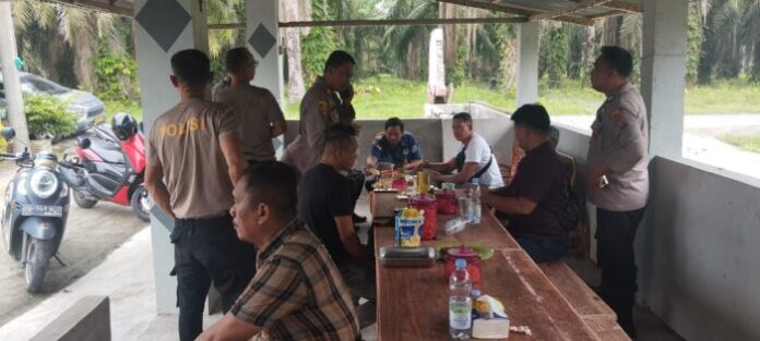 Wakapolsek Indrapura Adakan Syukuran Rumah Baru