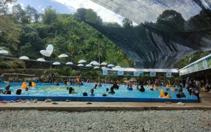 Kolam Pemandian Taman Sari di Desa Alue Seulaseh Ramai Pengunjung, Pilihan Destinasi Keluarga