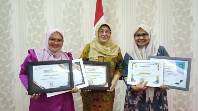 IMG-20250714-WA0204 Pemkab Abdya Terima 5 Penghargaan Dari Kemenduk Bangga/BKKBN Provinsi Aceh