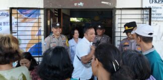 Polsek Siantar Selatan Amankan Pembagian Bantuan Pangan Beras 2025 di Kelurahan Aek Nauli