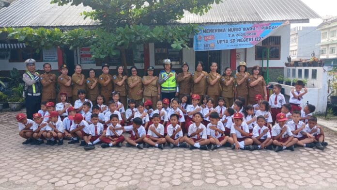 "Police Goes to School" Sat Lantas Polres Pematangsiantar di SDN 12243 Siantar Utara