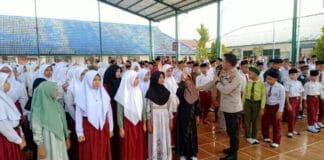 Polres Tapteng Sosialisasi Anti-Perundungan di SMP Al-Muslimin Pandan