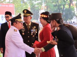 Kapolres Pematangsiantar Bersama Forkopimda Ikuti Upacara dan Pengibaran Bendera HUT ke-80 RI