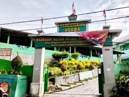 Orang Tua Siswa Kelas XII MAN Pematangsiantar  Dibebani Uang Perpisahan