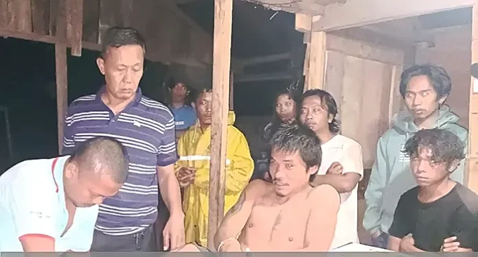 Dalam Hitungan Jam Polsek Tanah Jawa Amankan Pelaku Pembakaran Rumah