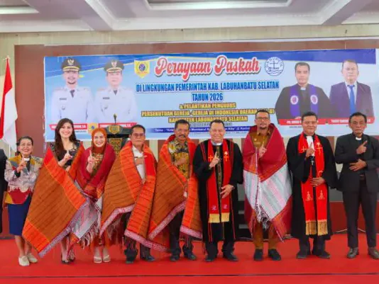 Perayaan Paskah dan Pelantikan PGI-D Labusel, Bupati Fery Ajak Perkuat Toleransi dan Semangat Kebersamaan