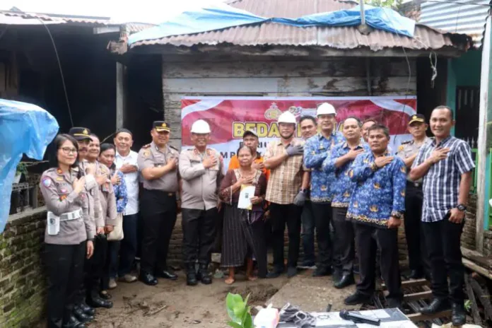 Kapolres Simalungun Gelar Bedah Rumah di Jalan Asahan