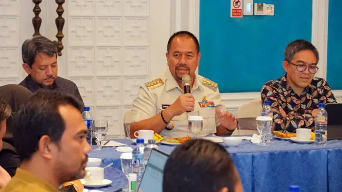 Bupati Batu Bara Percepat Realisasi 6000 Titik Penerangan Jalan melalui Skema KPBU Bupati Batu Bara Percepat Realisasi 6000 Titik Penerangan Jalan melalui Skema KPBU