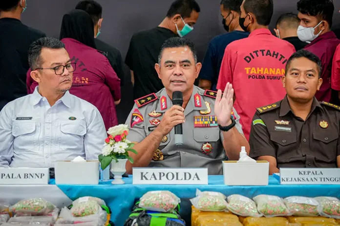 Kapolda Sumut Komitmen Bersih-bersih Internal, Anggota Terlibat Narkoba Ditindak Tegas Komitmen Polda Sumut Bersih-bersih Internal, Anggota Terlibat Narkoba Ditindak Tegas