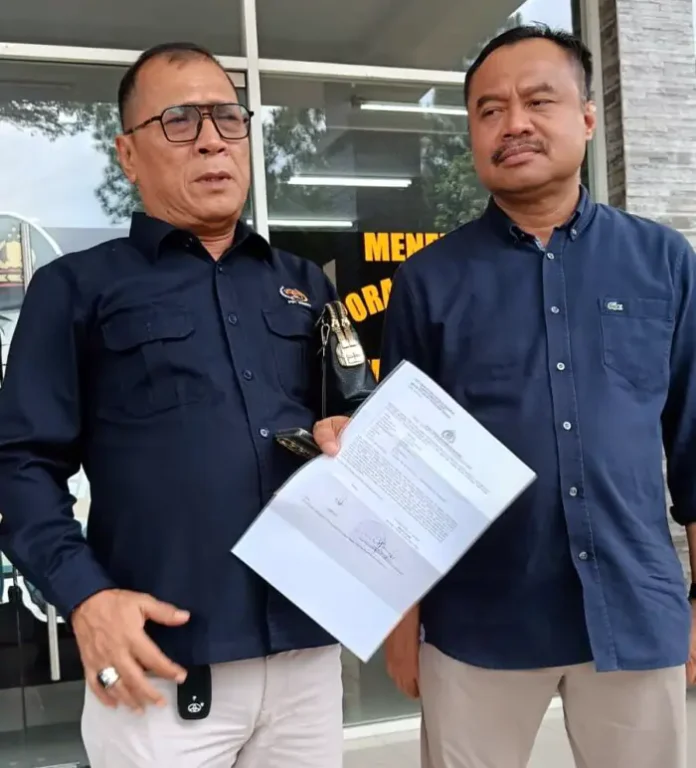 PWI Sumut Laporkan Hotman Paris Hutapea ke Polda PWI Sumut Laporkan Hotman Paris Hutapea ke Polda